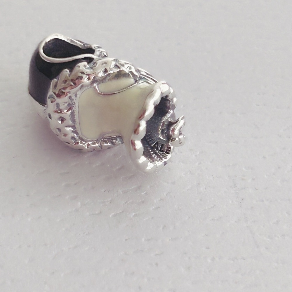 PANDORA Disney 101 Dalmation Villains Cruella De Vil Charm w/box - Picture 7 of 8